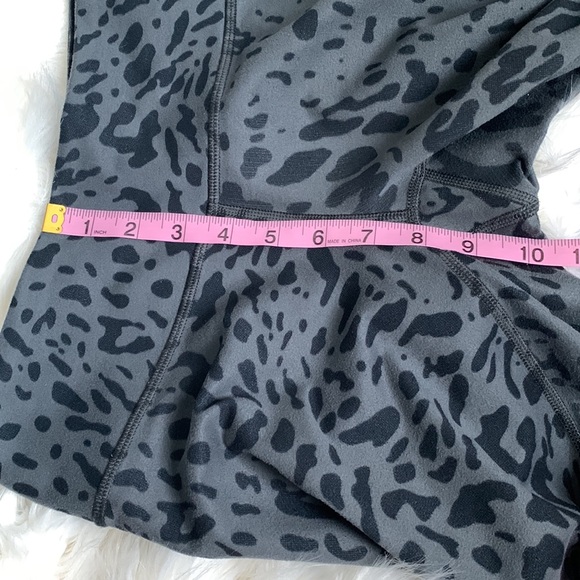 LULULEMON Wunder Under Crop Leggings size 6 - Picture 7 of 11